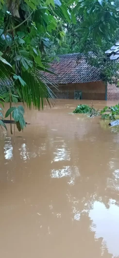 Lebih dari 1.200 KK Terdampak Bencana Banjir Lebak